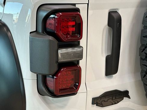 New 2025 Ford Bronco Raptor image 25