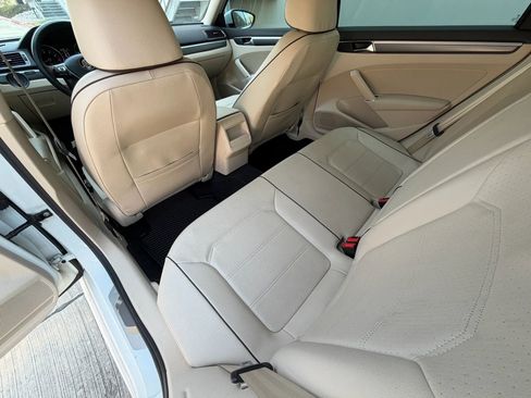 Used 2018 Volkswagen Passat 2.0T S image 20