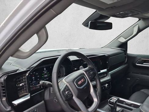 Certified 2024 GMC Sierra 1500 SLT AWD/4WD image 9