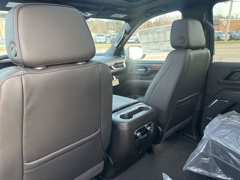 New 2026 GMC Yukon XL Denali w/ Sun & Power Step Package AWD/4WD image 20