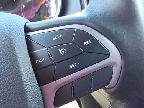Used 2021 Jeep Grand Cherokee Laredo X AWD/4WD image 39
