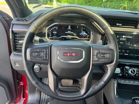 Used 2025 GMC Sierra 1500 AT4 w/ AT4 Premium Package AWD/4WD image 13