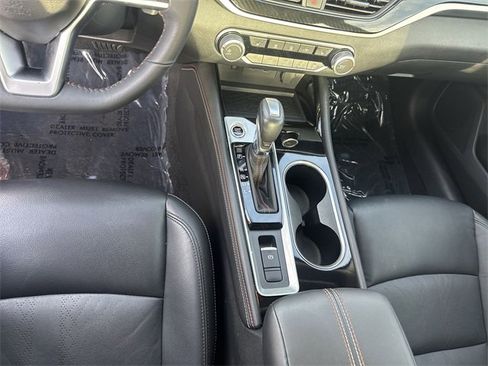Used 2024 Nissan Altima 2.5 SR w/ SR Premium Package image 23