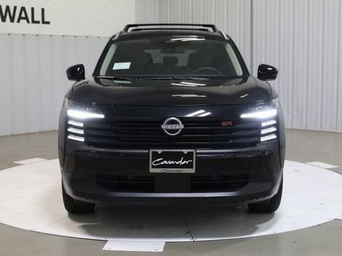 New 2026 Nissan Kicks SR w/ Interior Electronics Package AWD/4WD image 3
