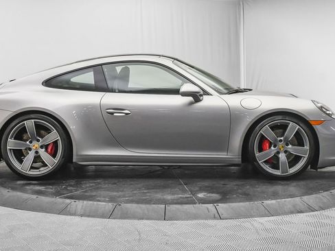 Used 2017 Porsche 911 Carrera S image 8