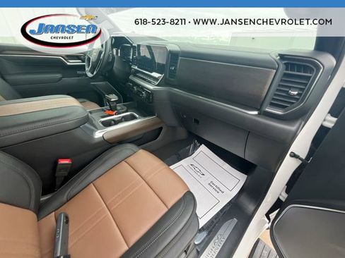 Used 2025 Chevrolet Silverado 1500 High Country w/ Technology Package AWD/4WD image 29