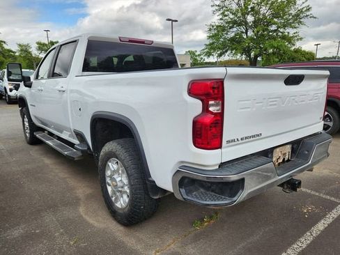 Used 2024 Chevrolet Silverado 2500 LT AWD/4WD image 7