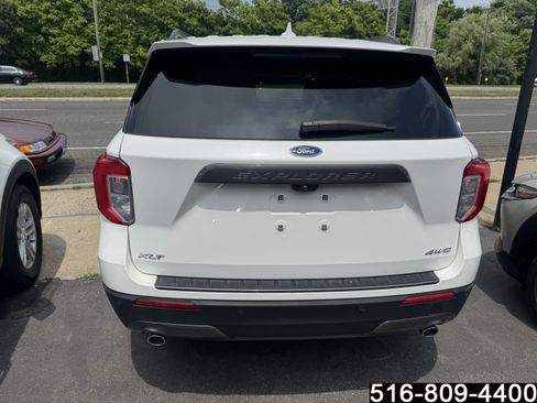 Used 2022 Ford Explorer XLT w/ Equipment Group 202A AWD/4WD image 6
