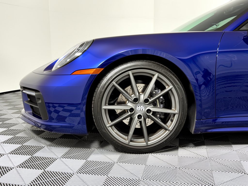 Certified 2024 Porsche 911 Carrera T RWD image 13