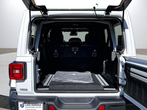 Certified 2021 Jeep Wrangler Unlimited Rubicon image 25