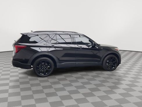 Certified 2024 Ford Explorer ST-Line w/ Class IV Trailer Tow Package AWD/4WD image 46