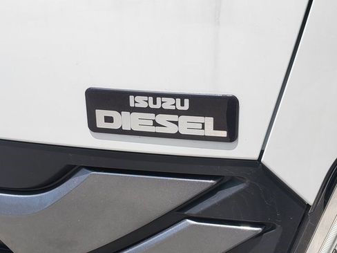 New 2026 Isuzu NPR HD image 5