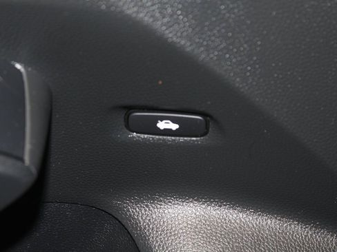 Used 2023 Honda Civic Sport image 10