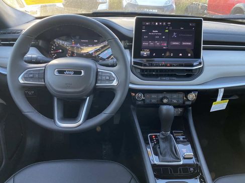 New 2026 Jeep Compass Limited image 8