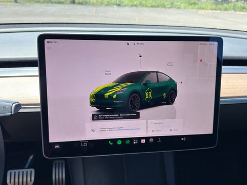 Used 2022 Tesla Model Y Performance AWD/4WD image 6