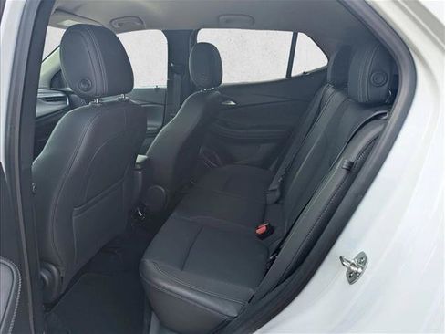 Used 2025 Buick Encore GX Preferred AWD/4WD image 15