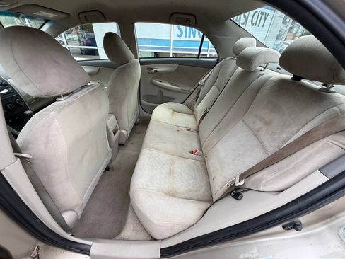 Used 2009 Toyota Corolla FWD image 25