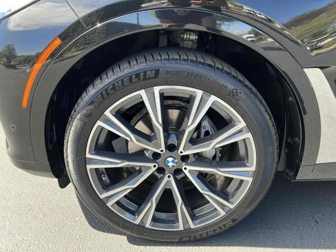 Used 2022 BMW X7 xDrive40i w/ Premium Package image 97