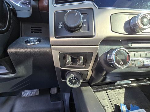 Used 2022 Ford F250 Platinum w/ Tremor Off-Road Package image 17