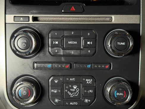 Used 2016 Ford Expedition EL XLT w/ Equipment Group 202A AWD/4WD image 40