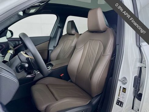 Used 2025 BMW X3 xDrive30i w/ Premium Package image 21
