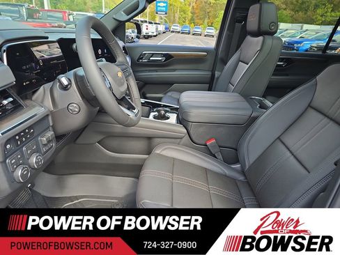 New 2026 Chevrolet Suburban High Country w/ Sun And Tow Package image 4