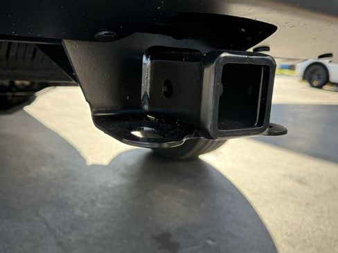 New 2025 Jeep Gladiator Sport w/ Premium Package image 10