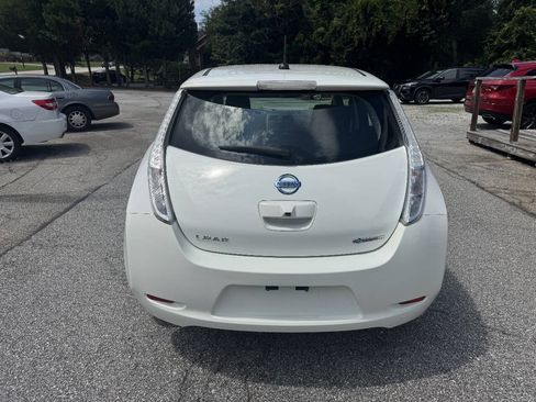 Used 2015 Nissan Leaf S w/ Charge Package FWD image 4