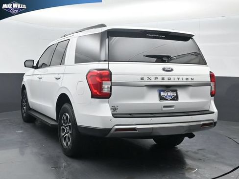 Used 2024 Ford Expedition XLT RWD image 5