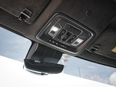 Used 2024 GMC Sierra 1500 Denali Ultimate AWD/4WD image 27