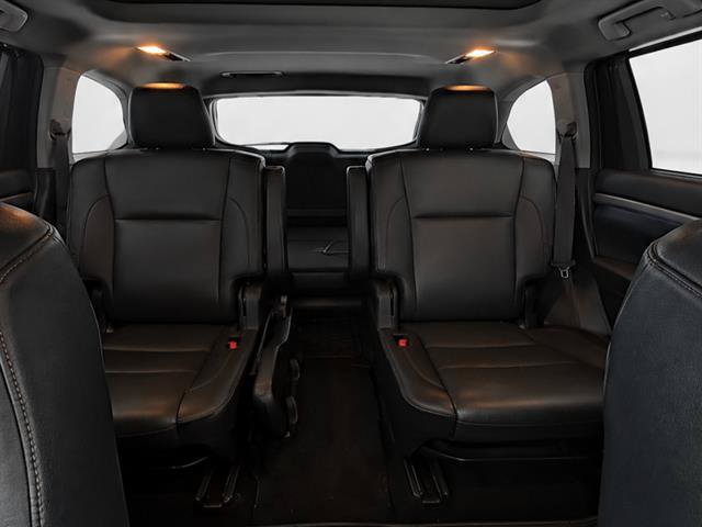 Used 2019 Toyota Highlander Limited Platinum AWD/4WD image 17