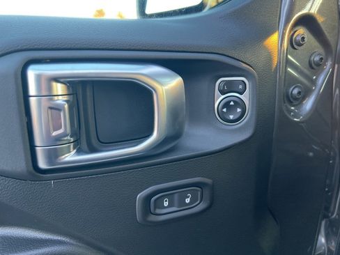 New 2026 Jeep Gladiator Sport image 20