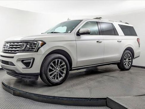 Used 2018 Ford Expedition Max Limited w/ Equipment Group 301A RWD image 2