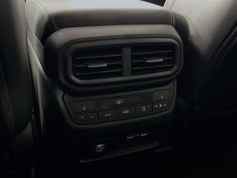 Certified 2023 Honda Pilot Elite image 27