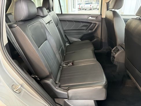 Used 2022 Volkswagen Tiguan SE FWD image 28