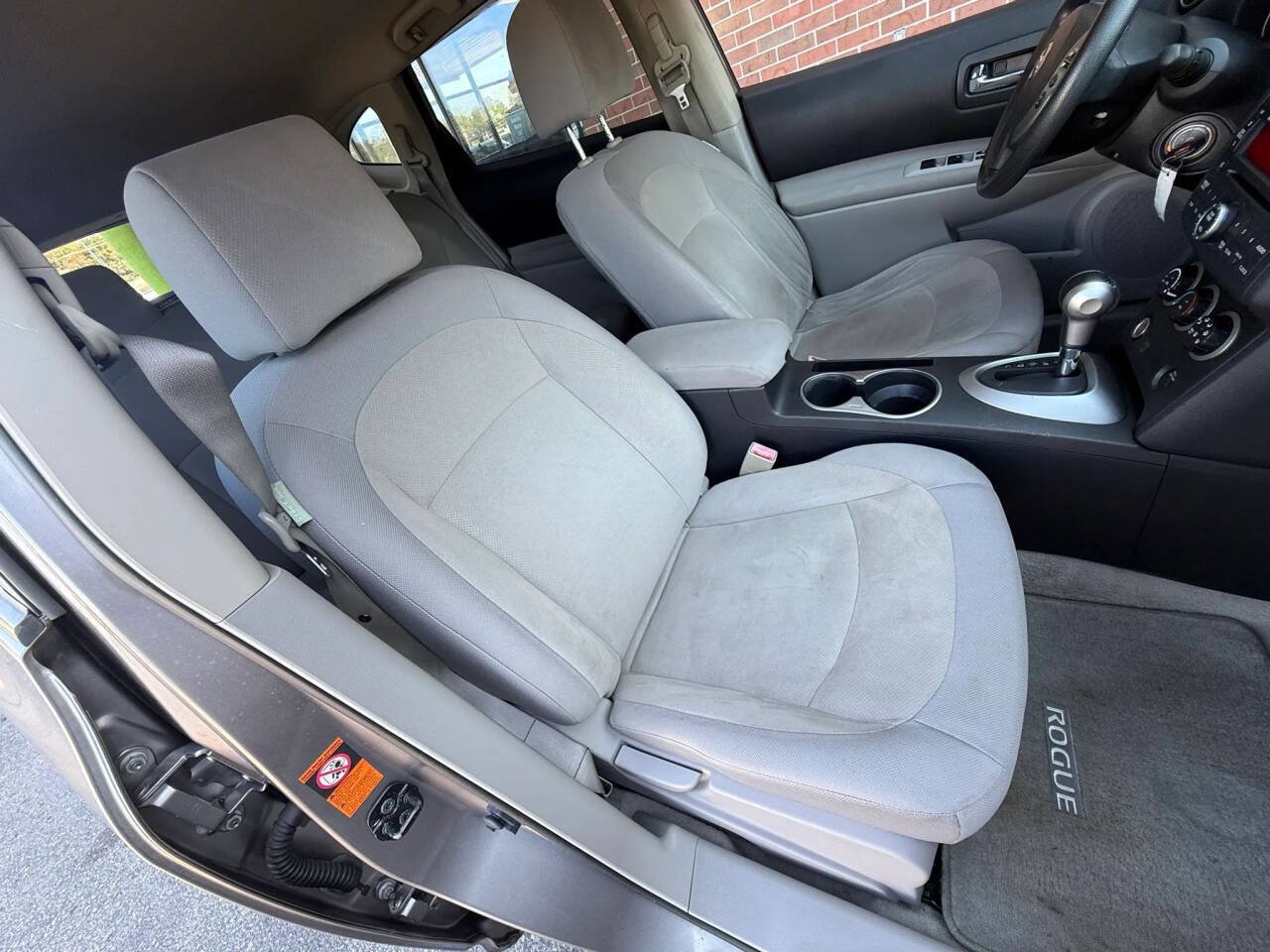 Used 2009 Nissan Rogue S AWD/4WD image 22