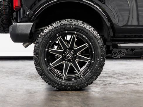 Used 2025 Ford Bronco Big Bend image 25