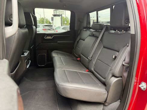 Used 2023 GMC Sierra 1500 SLT w/ SLT Premium Plus Package AWD/4WD image 25