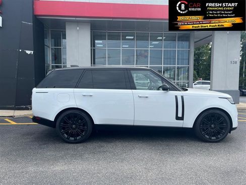 Used 2022 Land Rover Range Rover Long Wheelbase SE AWD/4WD image 8