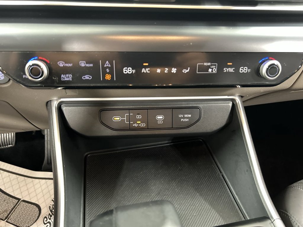Certified 2026 Kia Carnival FWD image 17