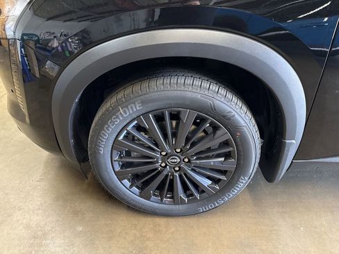 New 2026 Nissan Pathfinder SL AWD/4WD image 19
