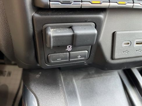 Used 2021 GMC Sierra 1500 SLT w/ SLT Premium Plus Package image 26