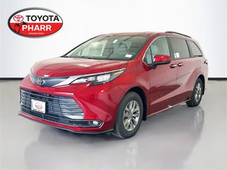 New 2026 Toyota Sienna XLE video 1