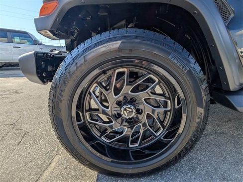 Used 2018 Jeep Wrangler Unlimited Sport S image 17