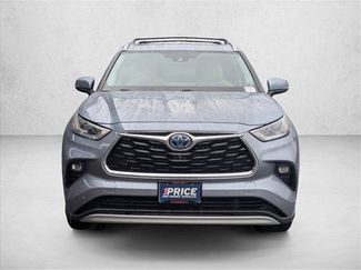 Used 2021 Toyota Highlander Platinum video 2