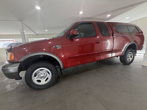 Used 2002 Ford F150 XLT AWD/4WD image 4