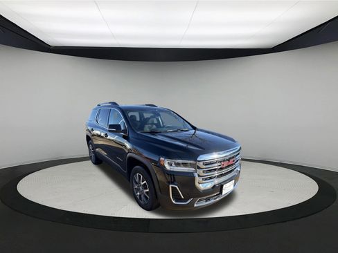 Used 2023 GMC Acadia SLE w/ Driver Convenience Package image 1