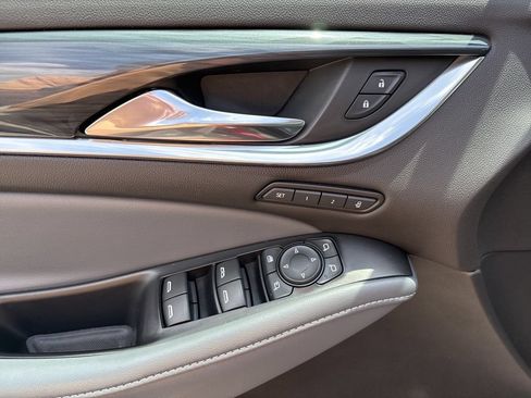Used 2021 Buick Enclave Premium w/ Sun and Sites Package FWD image 13