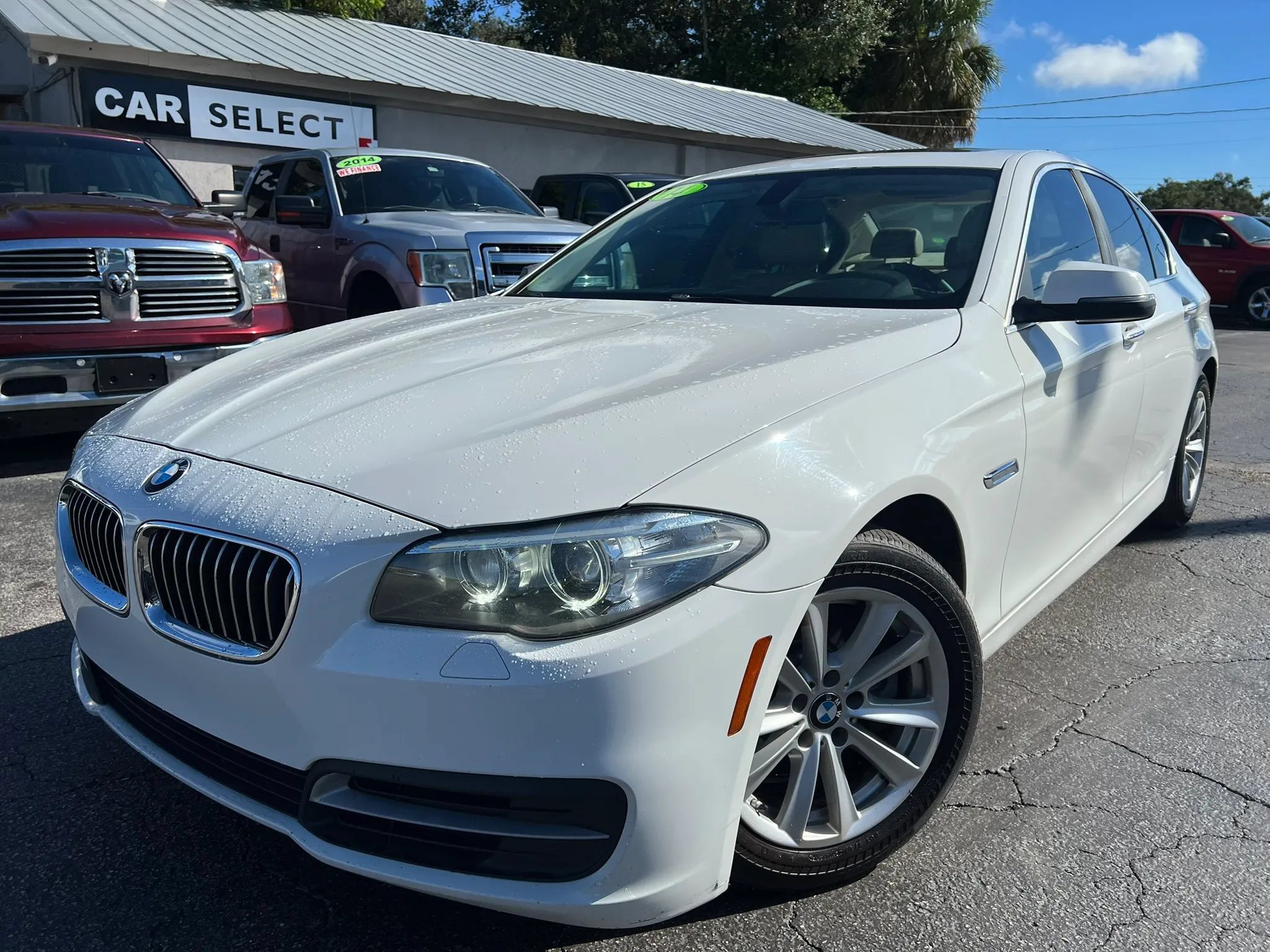 Used 2014 BMW 528i Sedan RWD image 1