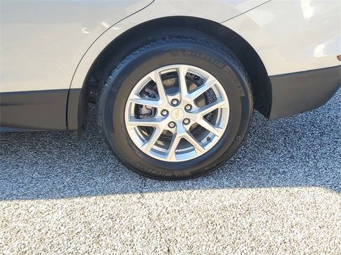 Used 2022 Chevrolet Equinox LT image 8